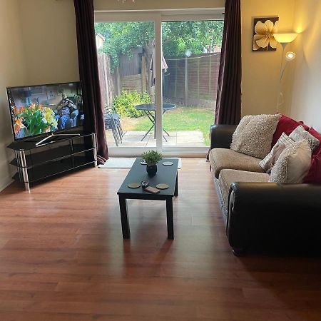 The Swallows Popular Location 3 Bedroom House Free Wi-Fi And Sky Tv In All Rooms Rough Close Exterior foto