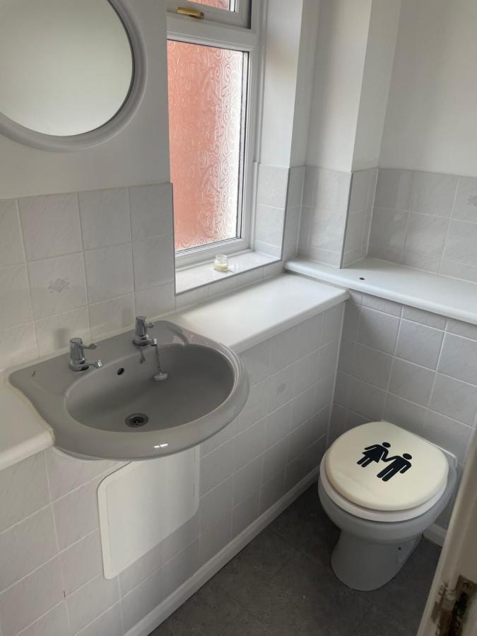 The Swallows Popular Location 3 Bedroom House Free Wi-Fi And Sky Tv In All Rooms Rough Close Exterior foto
